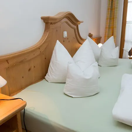 Han/Misafirhane Landgasthof Fischbach 3*